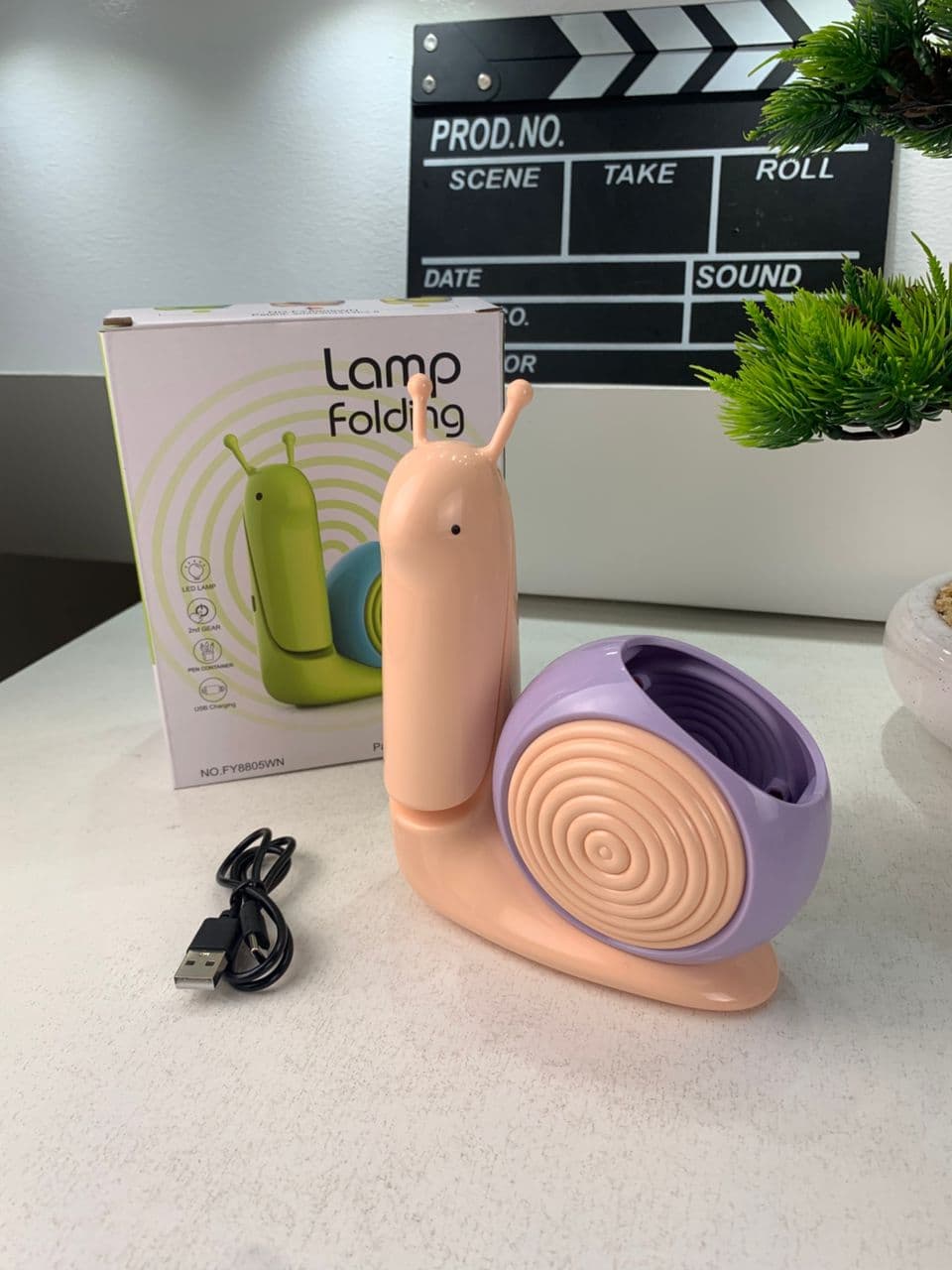 Lampe Veilleuse Escargot Mignonne LED avec Porte-stylo – مصباح على شكل حلزون لمكتب الأطفال - Électronique - صورة حقيقية 8