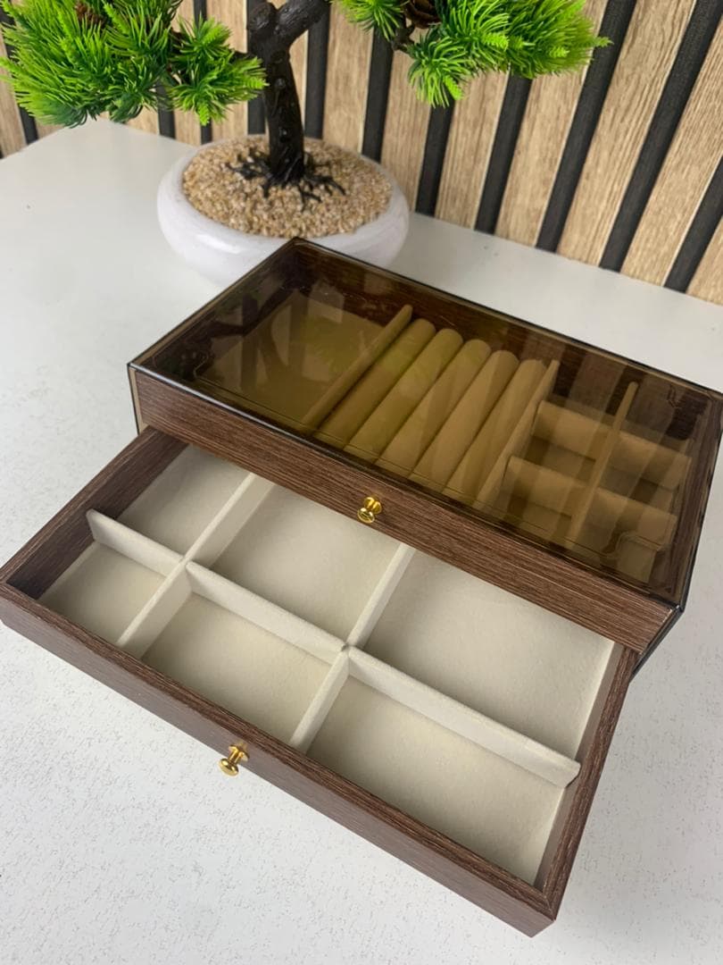 Coffret à bijoux en bois à 3 niveaux très élégant couleur noyer – علبة تنظيم المجوهرات - Soins et Beauté - صورة حقيقية 9