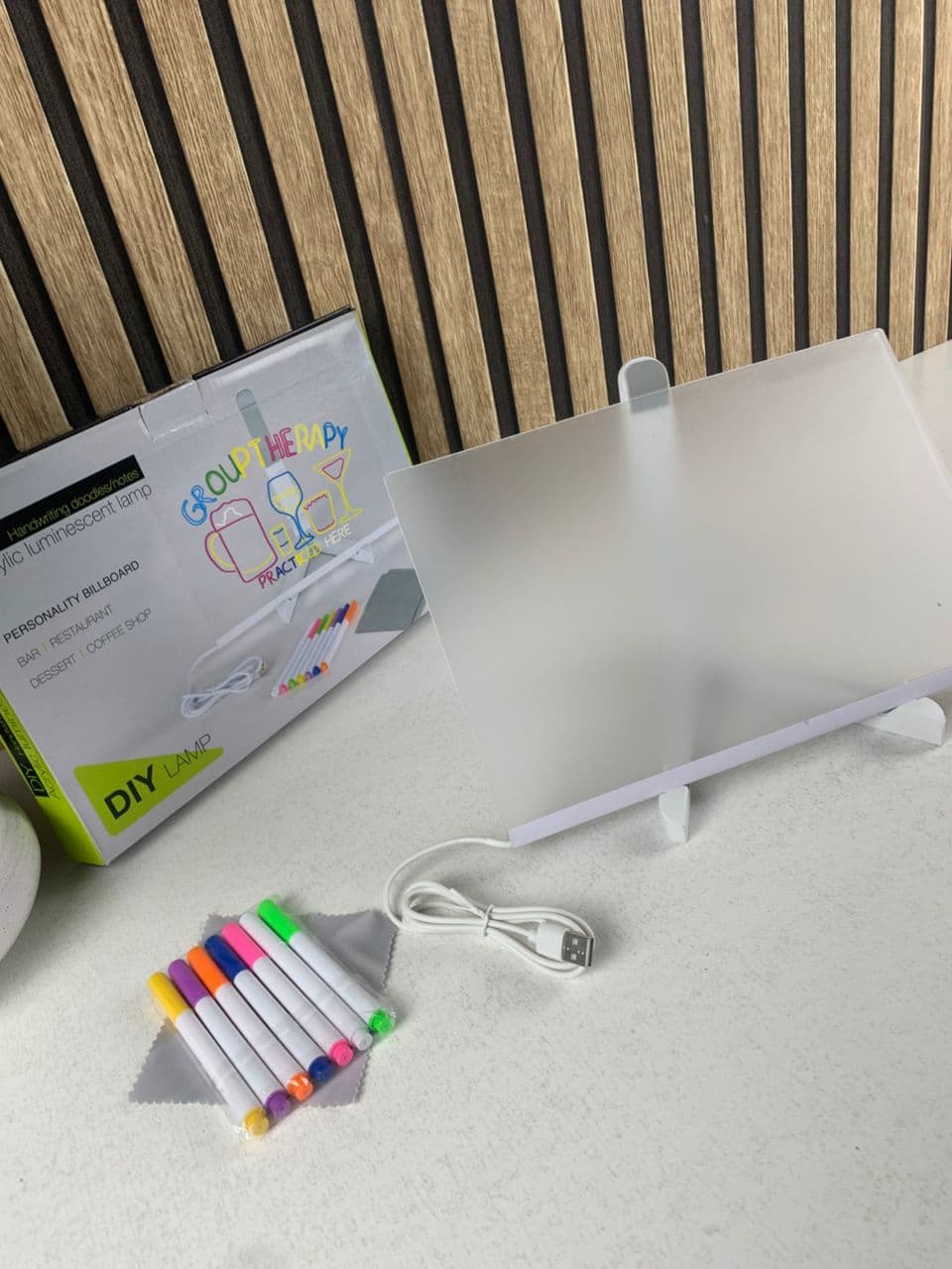 Tableau mémo LED lumineux avec stylo 7 couleurs et support – لوحة كتابة مضيئة للأطفال - Jouet & Gaming - صورة حقيقية 9