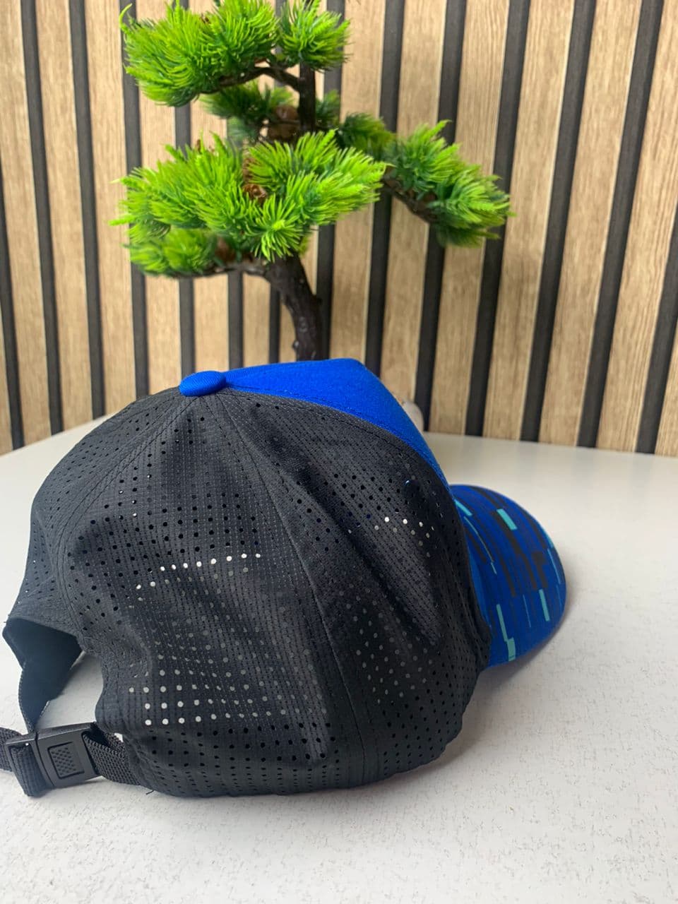 Casquette Yamaha Racing Bleu et Noire avec Filet Respirant Unisexe – قبعة رياضية جودة عالية - Accessoires - صورة حقيقية 9
